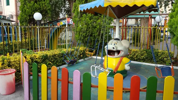 giostrina a seggiolini